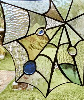 Large spiderweb corner